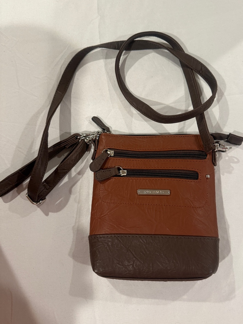 Stone & Co Crossbody Bag Multi Pocket Organizer Purse Brown Two Tone Colorblock